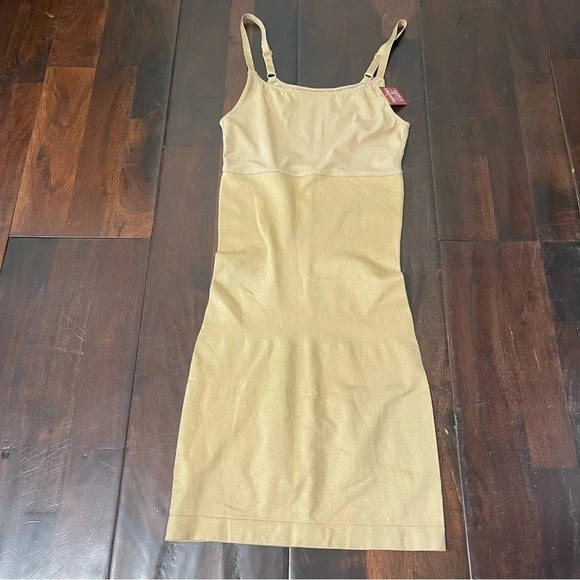 Skinny girl Smoothers & Shapers Slip dress Women’s Size Small Tan Shapewear - Picture 1 of 7